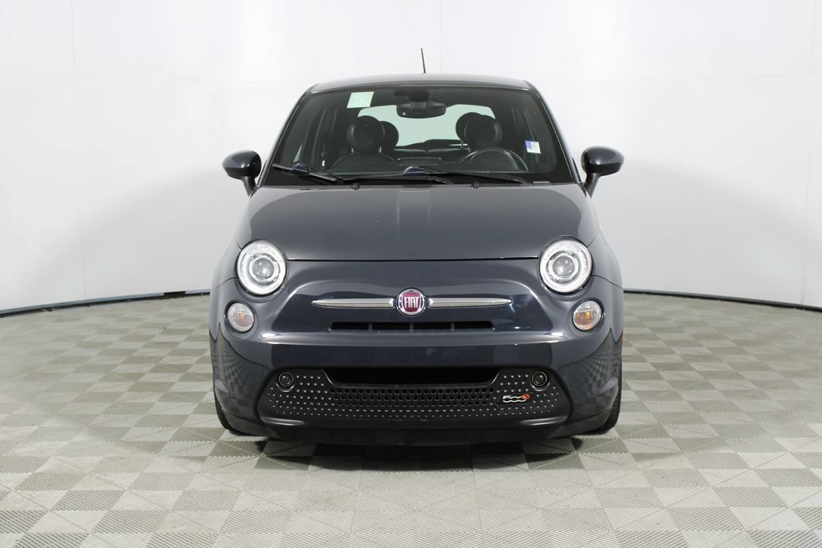 Used 2018 FIAT 500 e FWD image 2