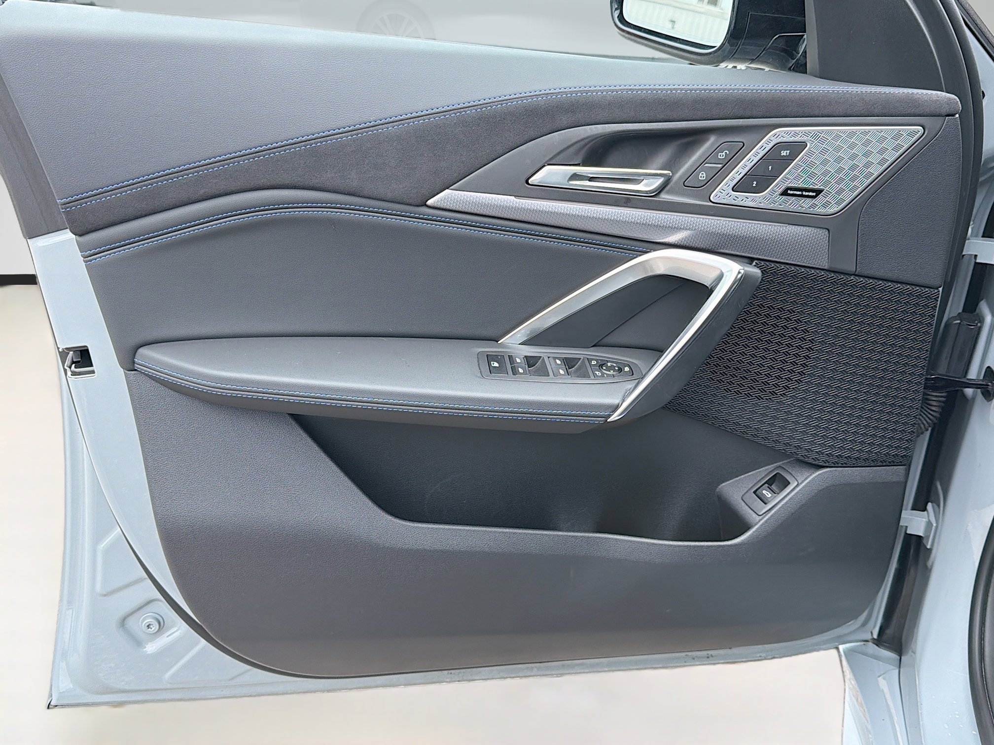 Used 2025 BMW X2 M35i image 22