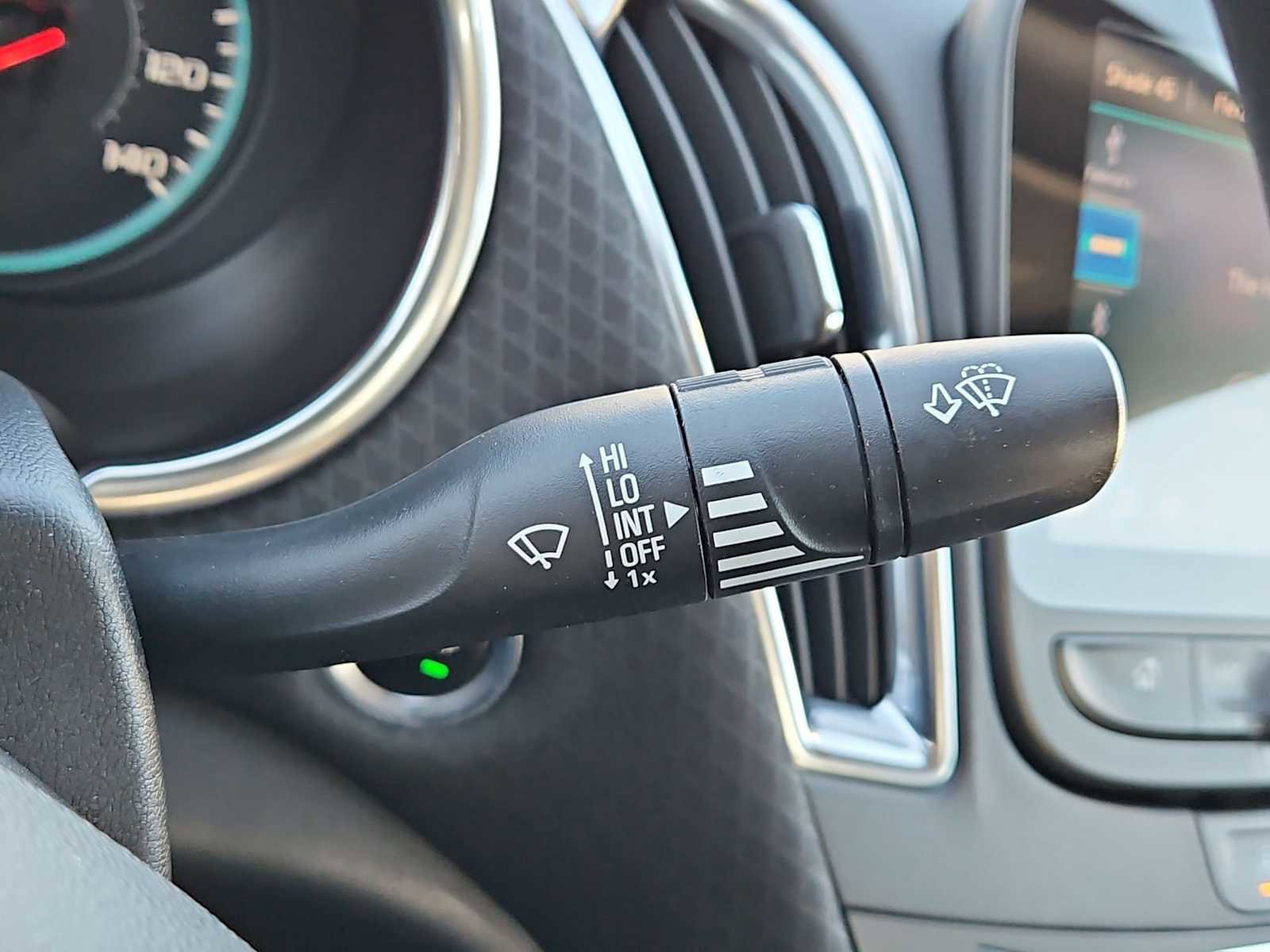 Used 2020 Chevrolet Malibu LT image 23