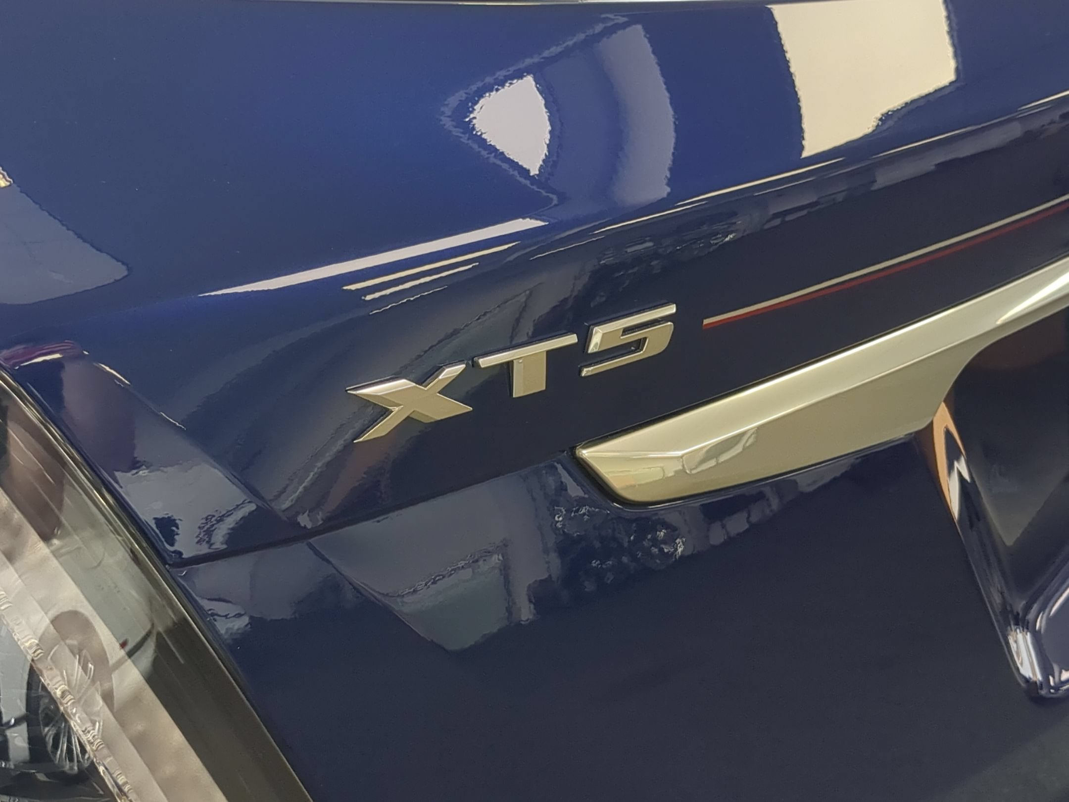 Certified 2023 Cadillac XT5 Sportv AWD/4WD image 25