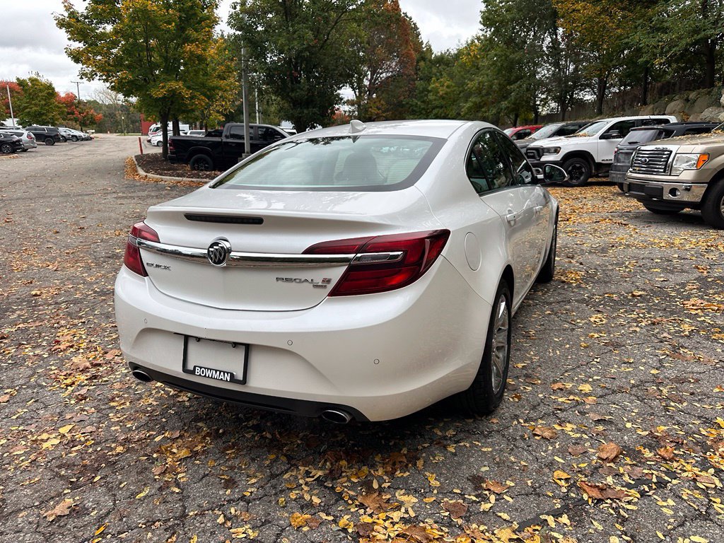 Used 2016 Buick Regal Premium w/ Experience Buick Package AWD/4WD image 5
