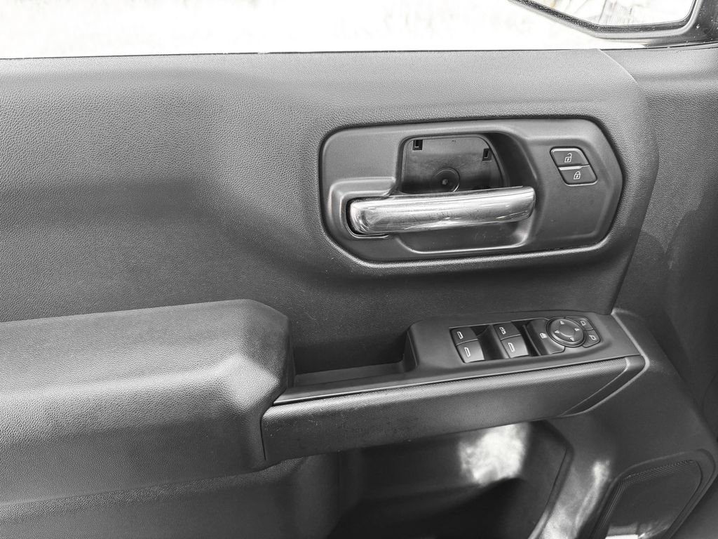 Used 2020 Chevrolet Silverado 1500 Custom Trail Boss w/ Custom Convenience Package image 12