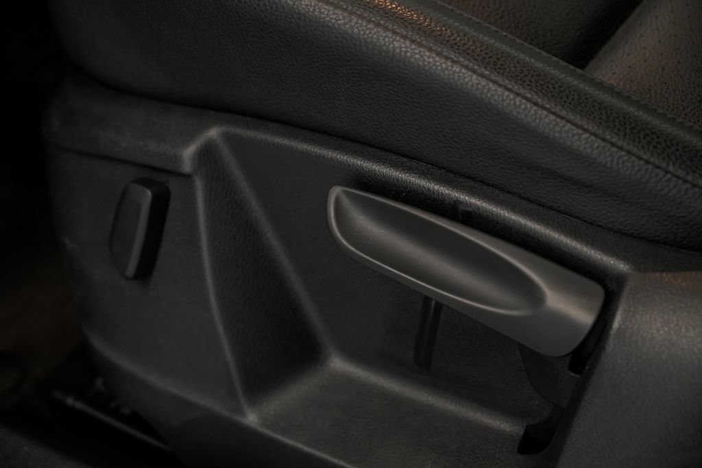 Used 2017 Volkswagen Tiguan S image 15