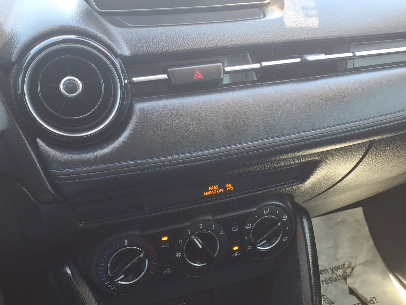 Certified 2017 Toyota Yaris iA image 18