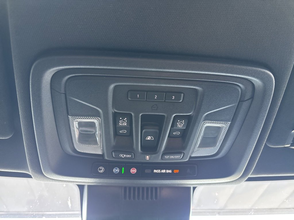 Used 2025 Chevrolet Silverado 1500 High Country w/ Technology Package image 21