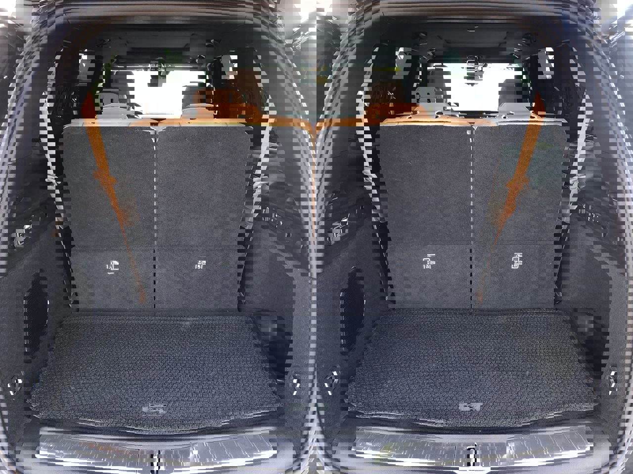 Used 2023 Jeep Grand Cherokee L Summit w/ Advanced Protech Group IV image 9