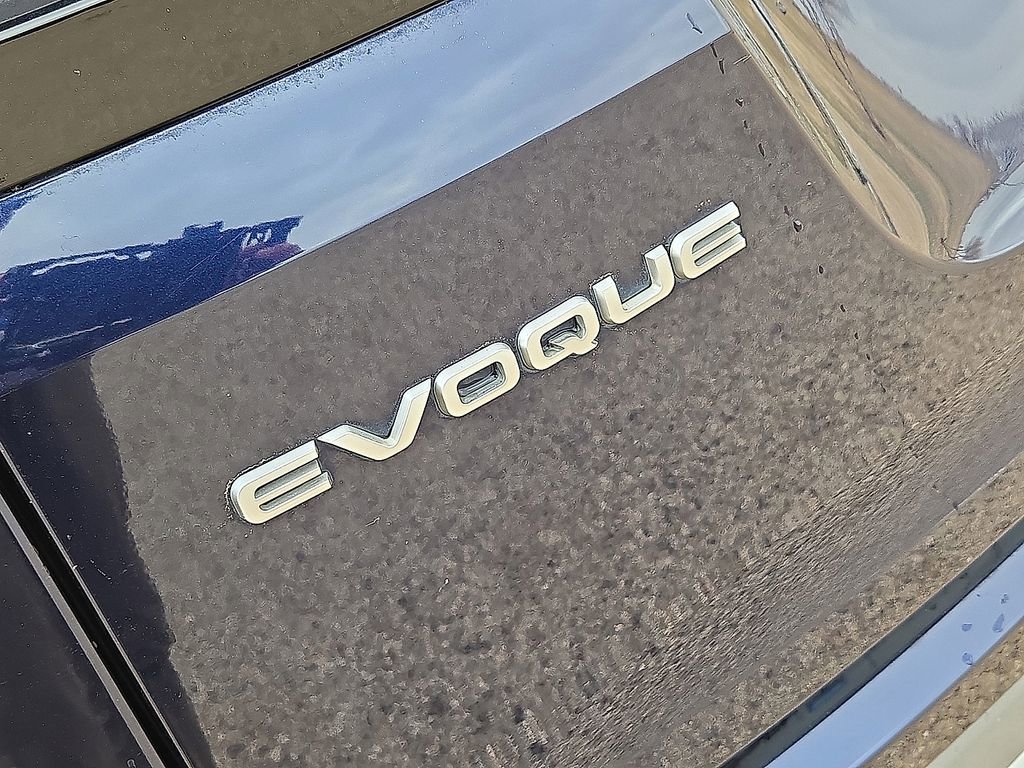 Used 2021 Land Rover Range Rover Evoque S image 11