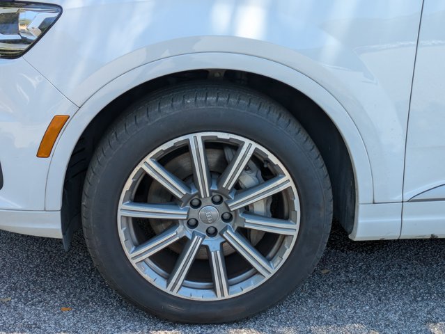 Used 2018 Audi Q7 3.0T Premium Plus w/ Premium Plus Package AWD/4WD image 14