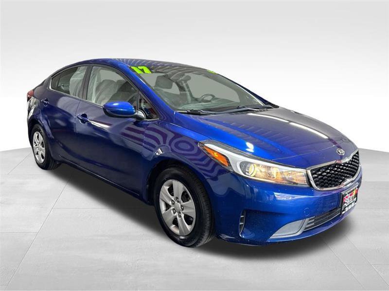 Used 2017 Kia Forte LX w/ LX Popular Package FWD image 3