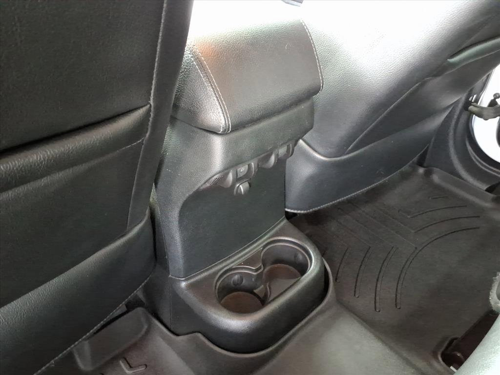 Used 2018 Jeep Wrangler Unlimited Sahara AWD/4WD image 33