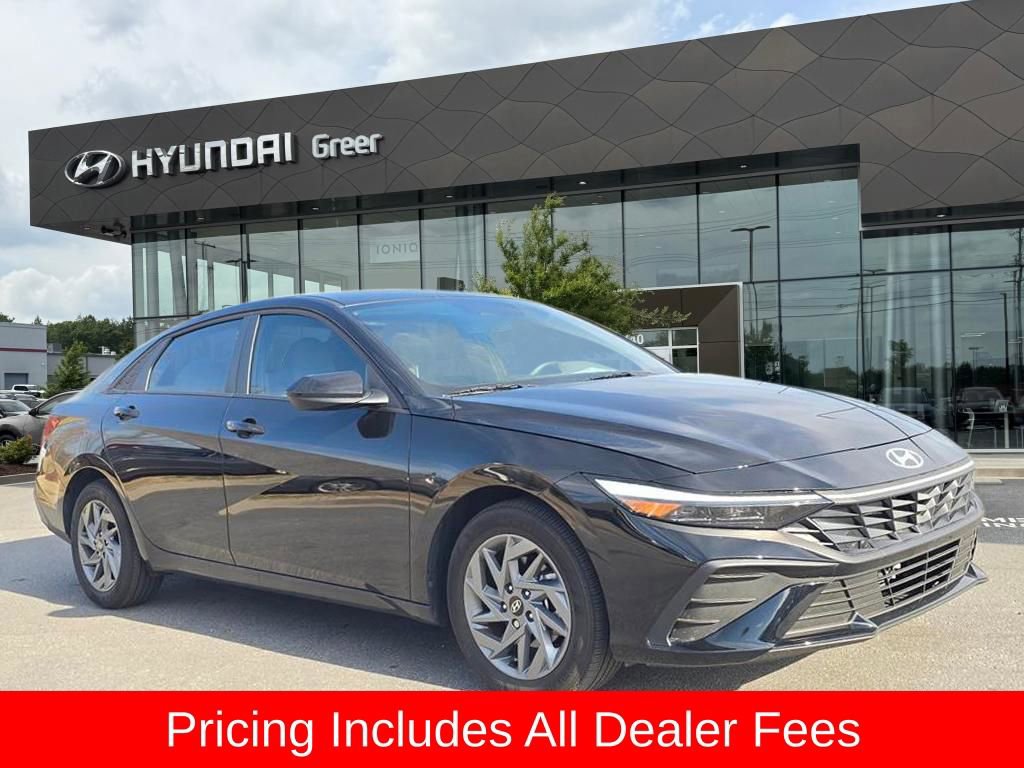Used 2025 Hyundai Elantra Hybrid