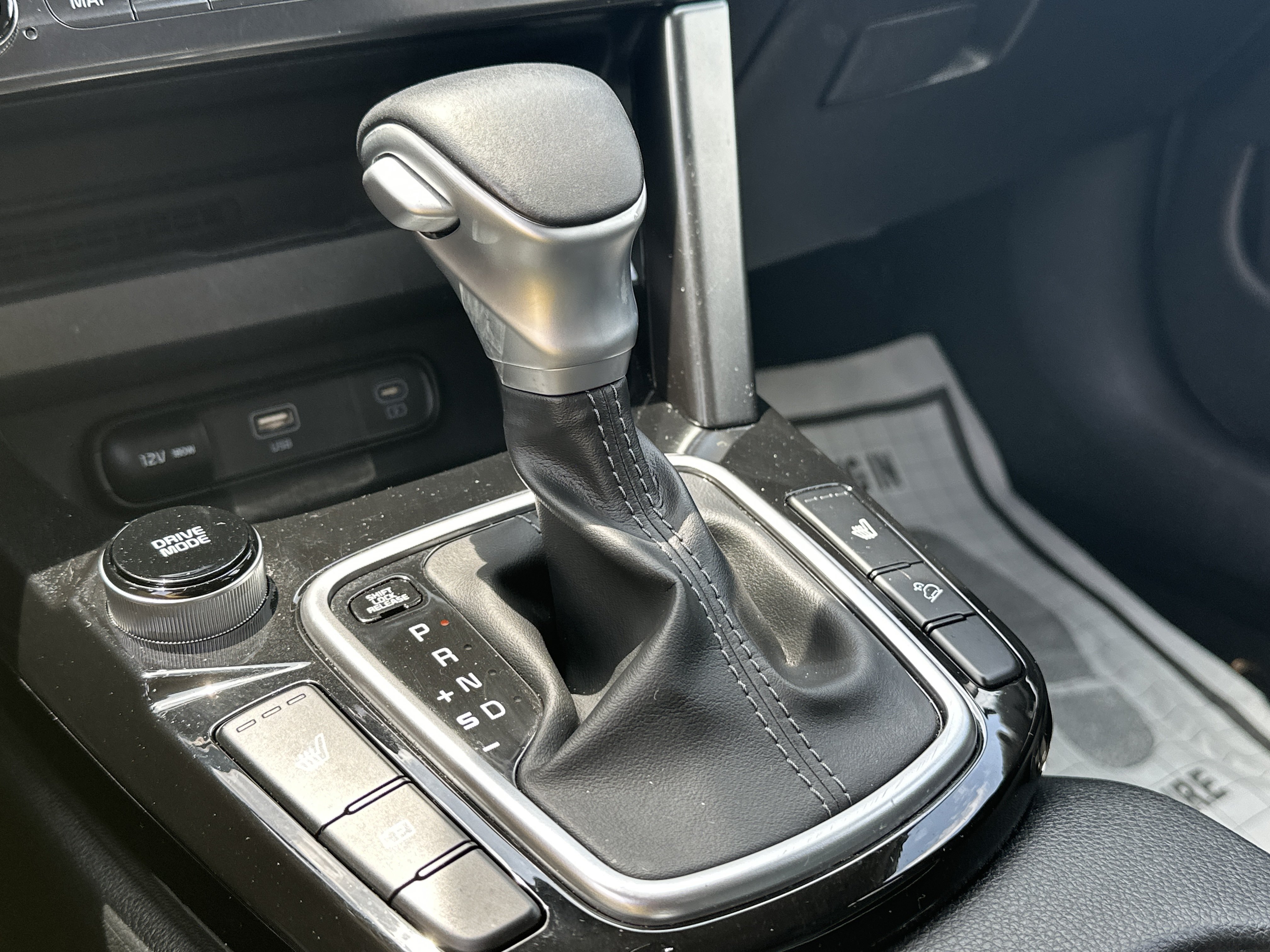 Used 2024 Kia Seltos EX FWD image 32