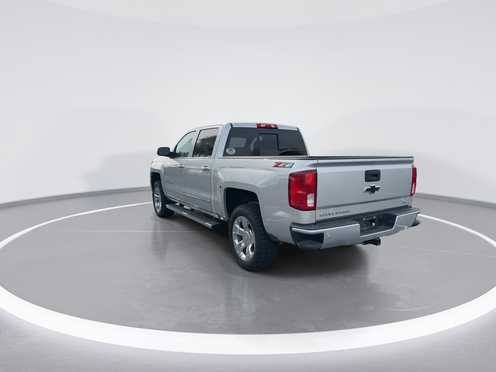 Used 2018 Chevrolet Silverado 1500 LTZ Z71 w/ LTZ Plus Package image 7
