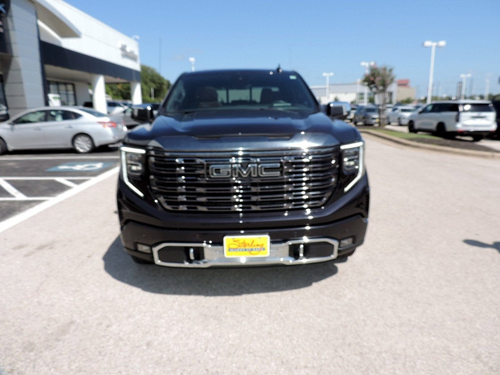 Certified 2024 GMC Sierra 1500 Denali Ultimate AWD/4WD image 2