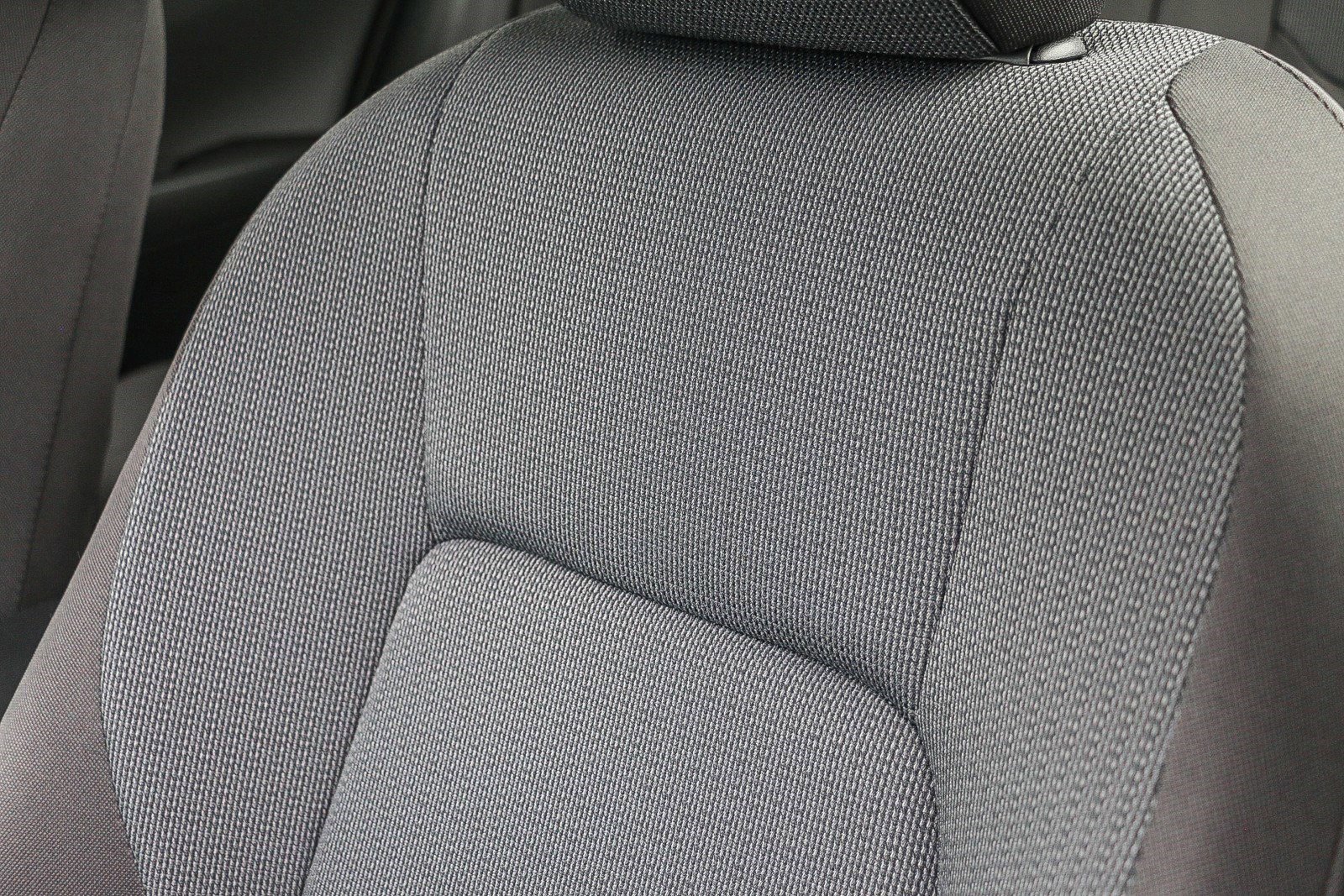 New 2026 Toyota Prius LE FWD image 25