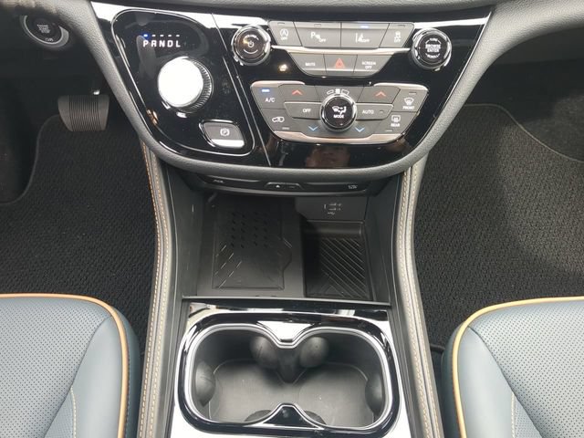 New 2027 Chrysler Pacifica Pinnacle w/ Theater Group AWD/4WD image 22