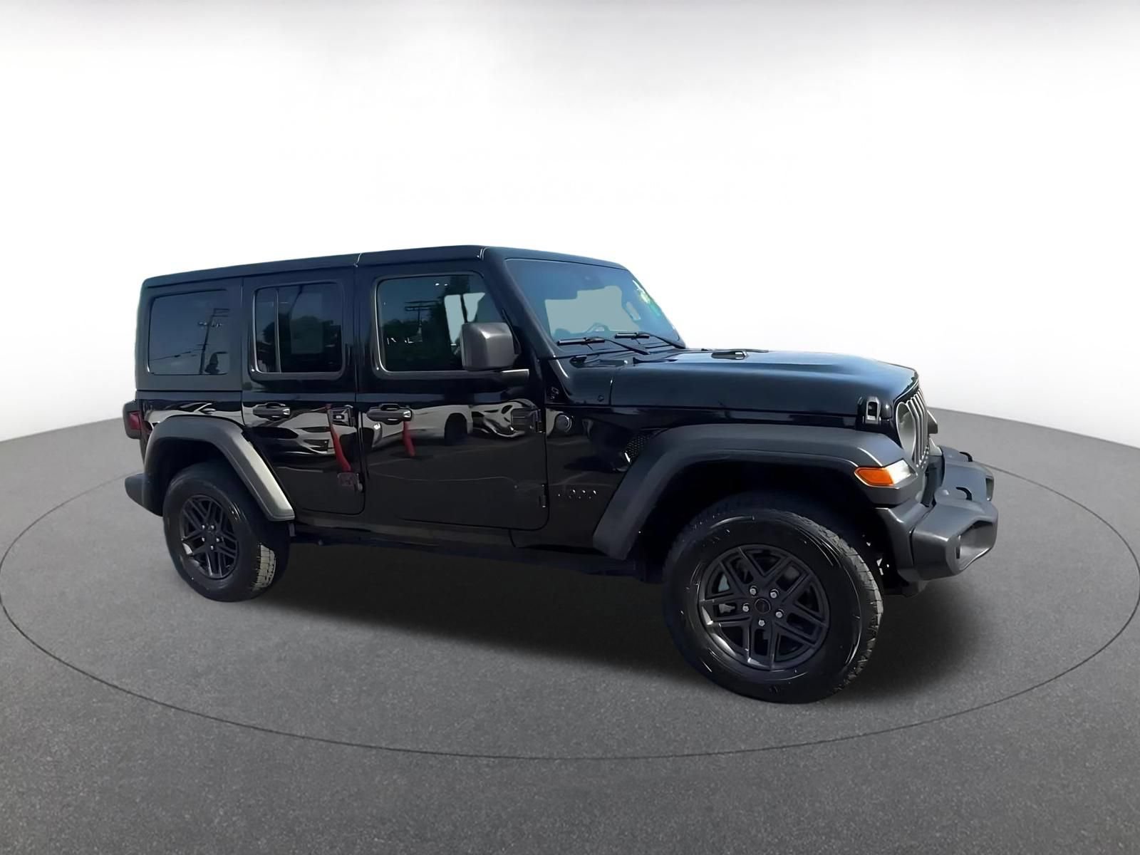 Used 2025 Jeep Wrangler Unlimited Sport AWD/4WD image 2