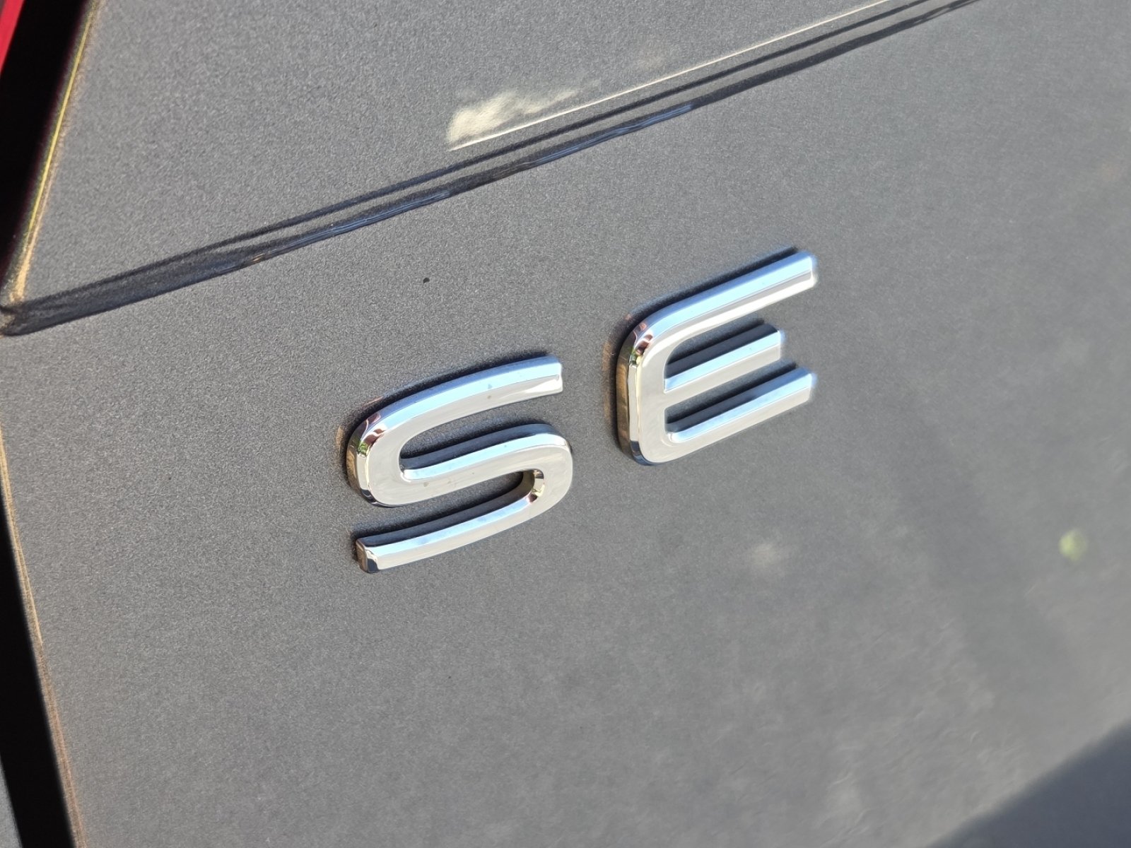 Used 2022 Volkswagen Tiguan SE R-Line AWD/4WD image 18
