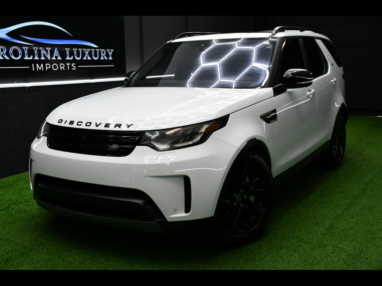 Used 2018 Land Rover Discovery HSE AWD/4WD image 1