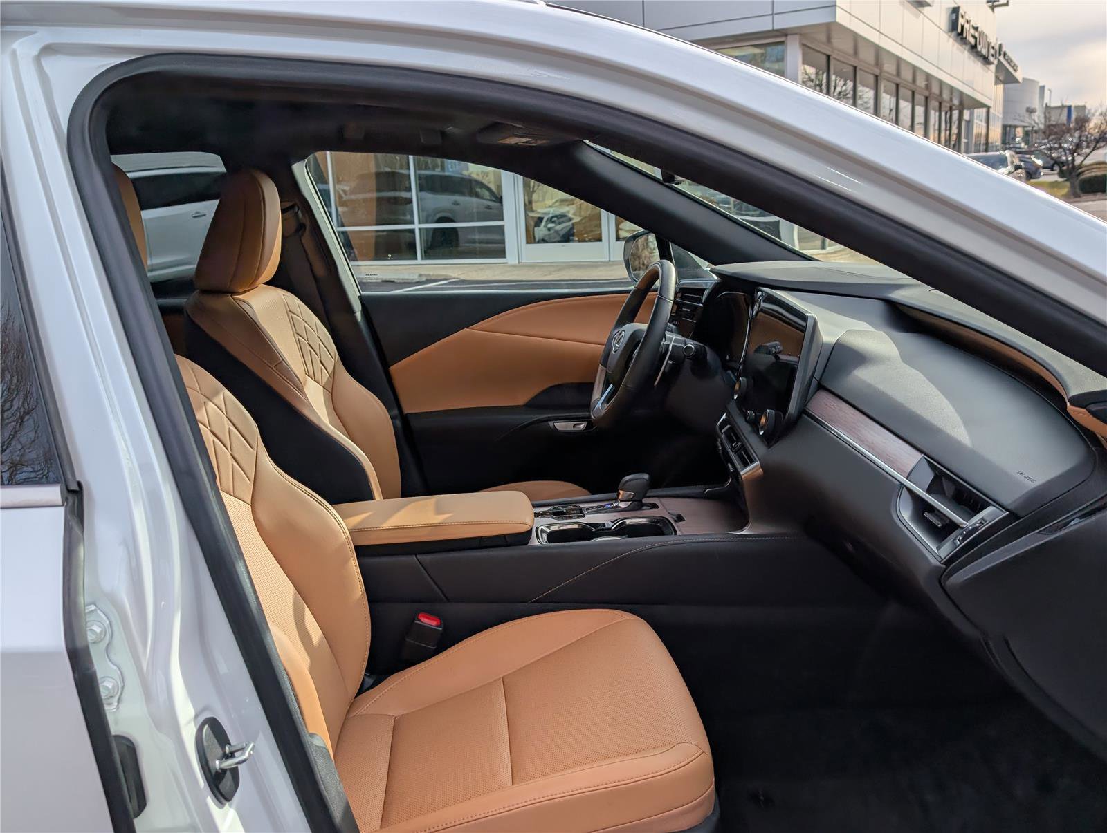 Used 2024 Lexus RX 350 Premium image 11