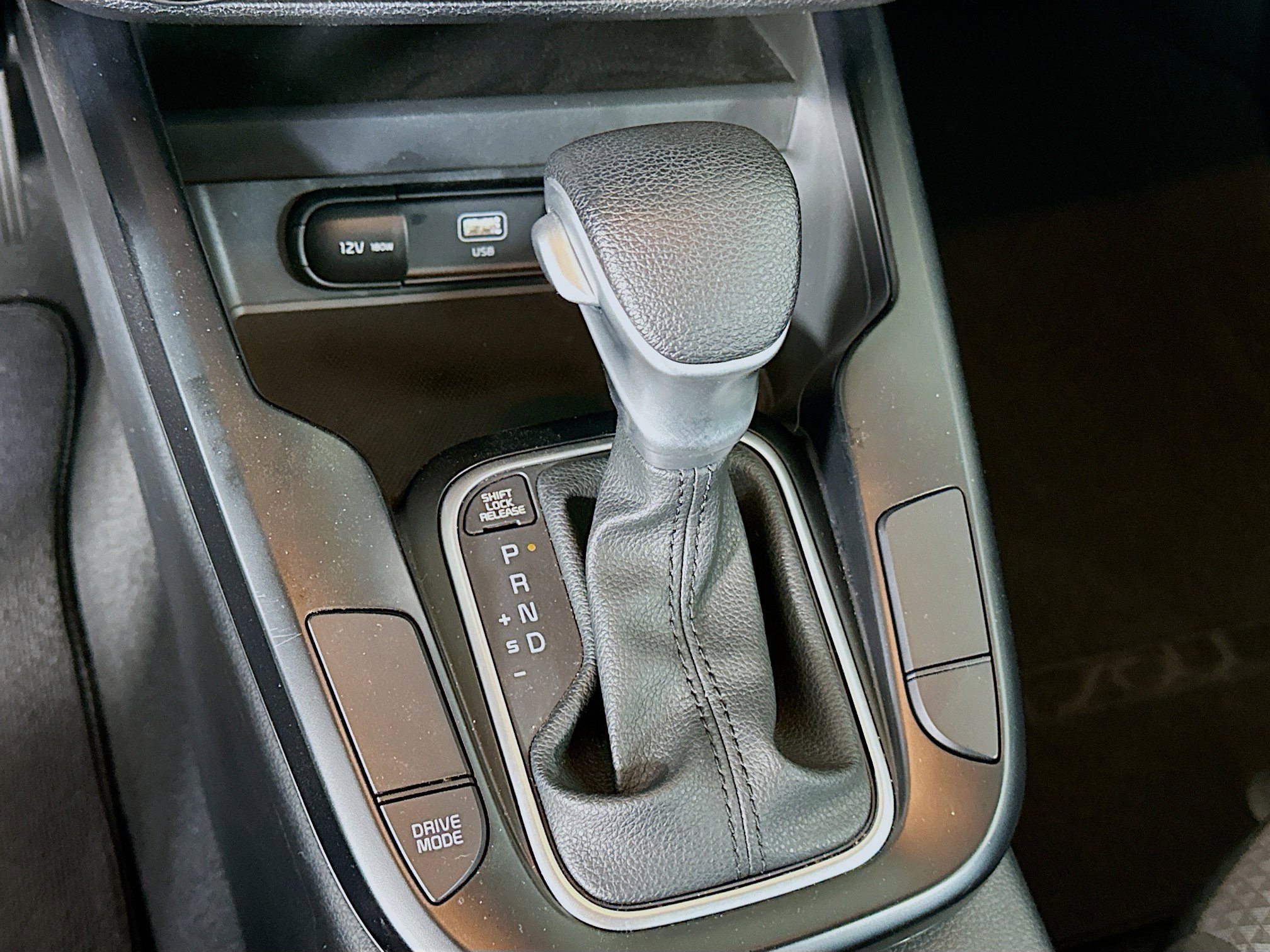Used 2025 Kia Soul LX w/ LX Technology Package FWD image 24