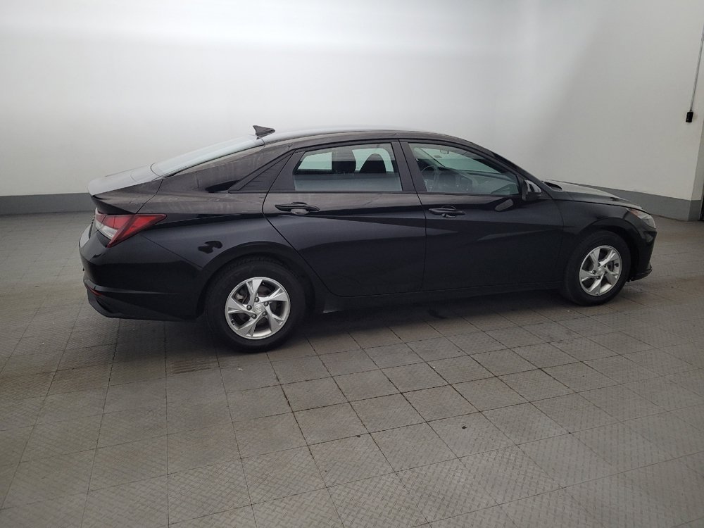 Used 2023 Hyundai Elantra SE FWD image 10