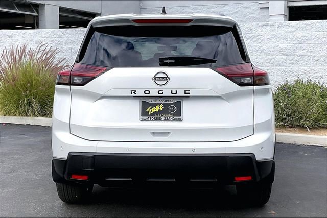 New 2026 Nissan Rogue SV image 3