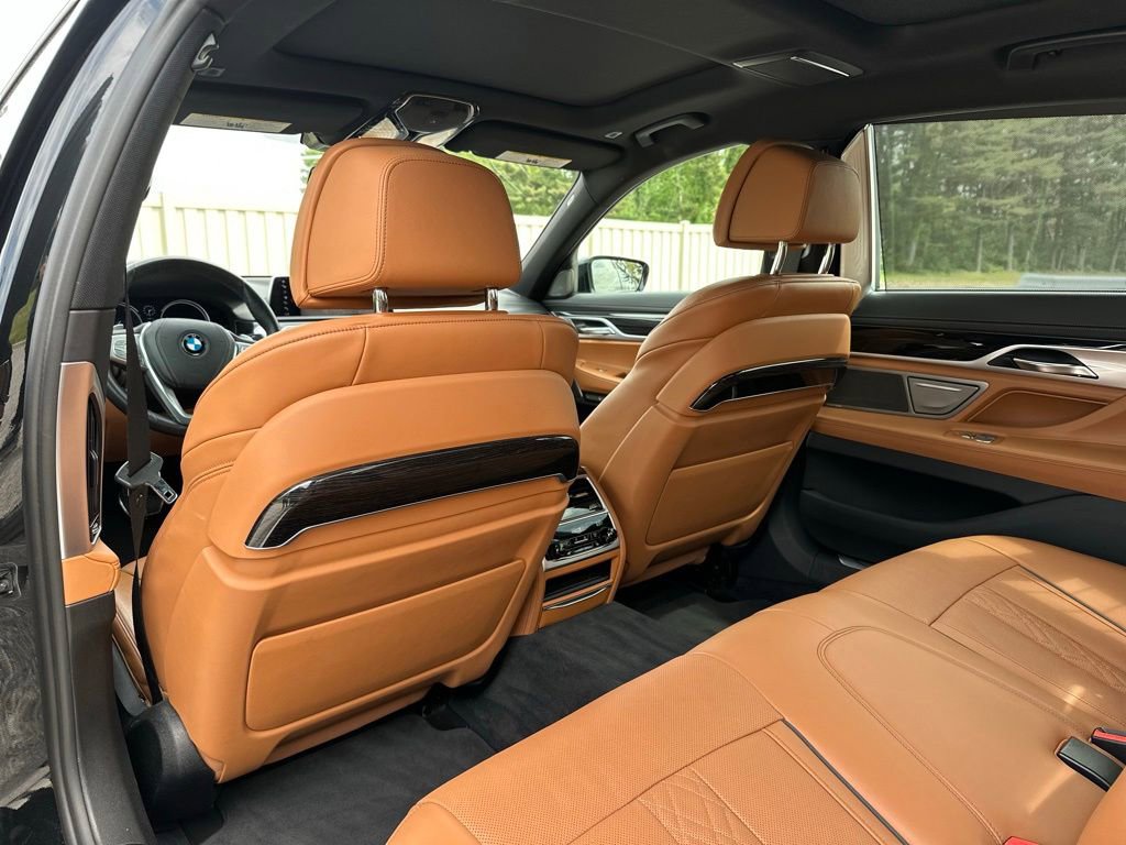 Used 2018 BMW 750i xDrive AWD/4WD image 23