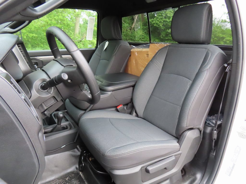 New 2024 RAM 2500 Tradesman w/ Chrome Appearance Group AWD/4WD image 19