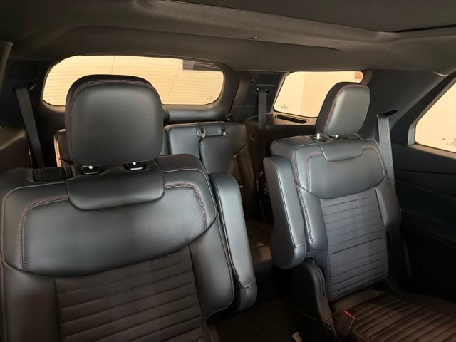 New 2026 Ford Explorer ST-Line w/ ST-Line Street Pack AWD/4WD image 21