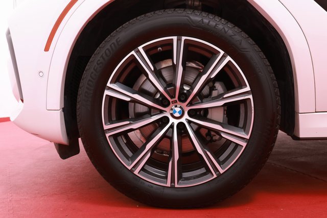 Used 2023 BMW X6 xDrive40i w/ M Sport Package image 23