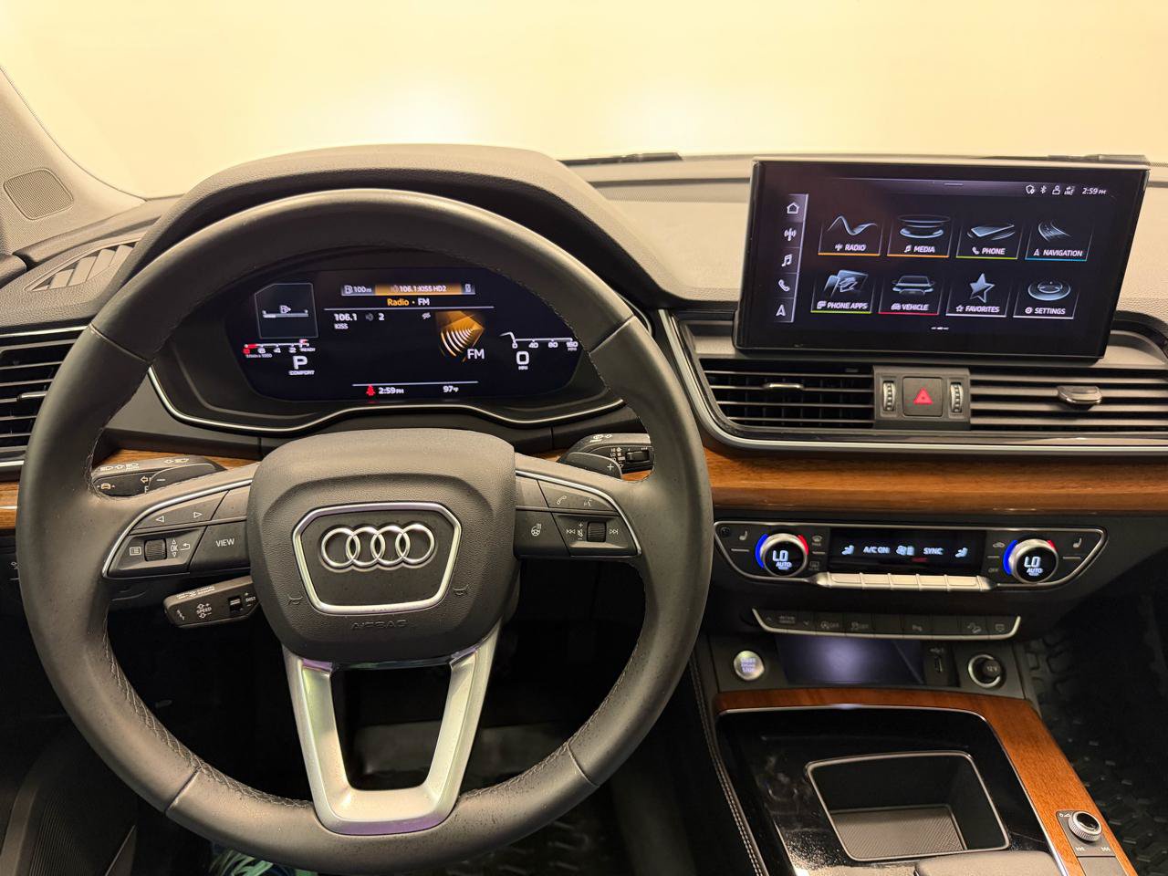 Used 2023 Audi Q5 2.0T Premium Plus AWD/4WD image 19