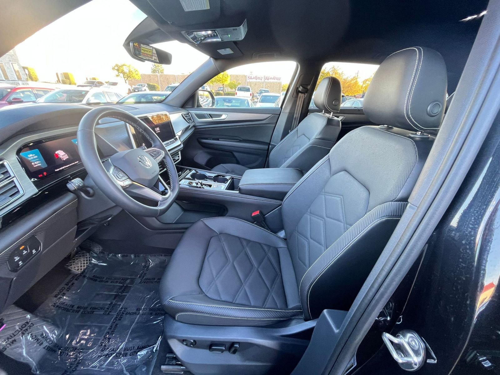 Used 2025 Volkswagen Atlas Cross Sport SE image 28