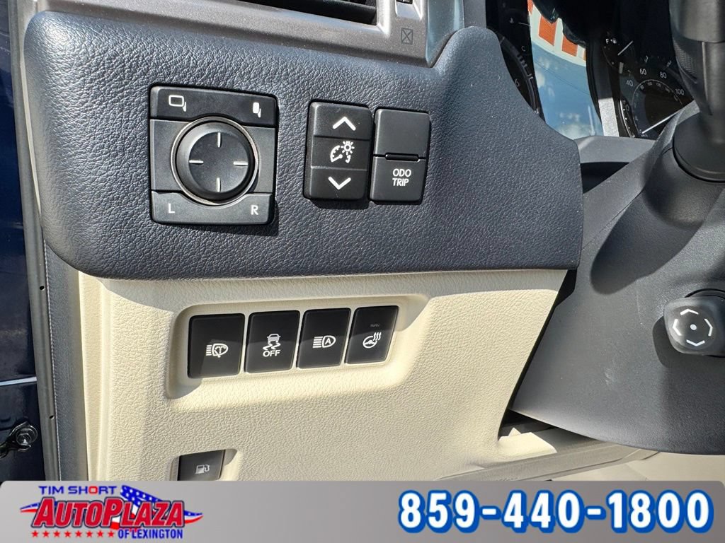 Used 2023 Lexus GX 460 Premium AWD/4WD image 25