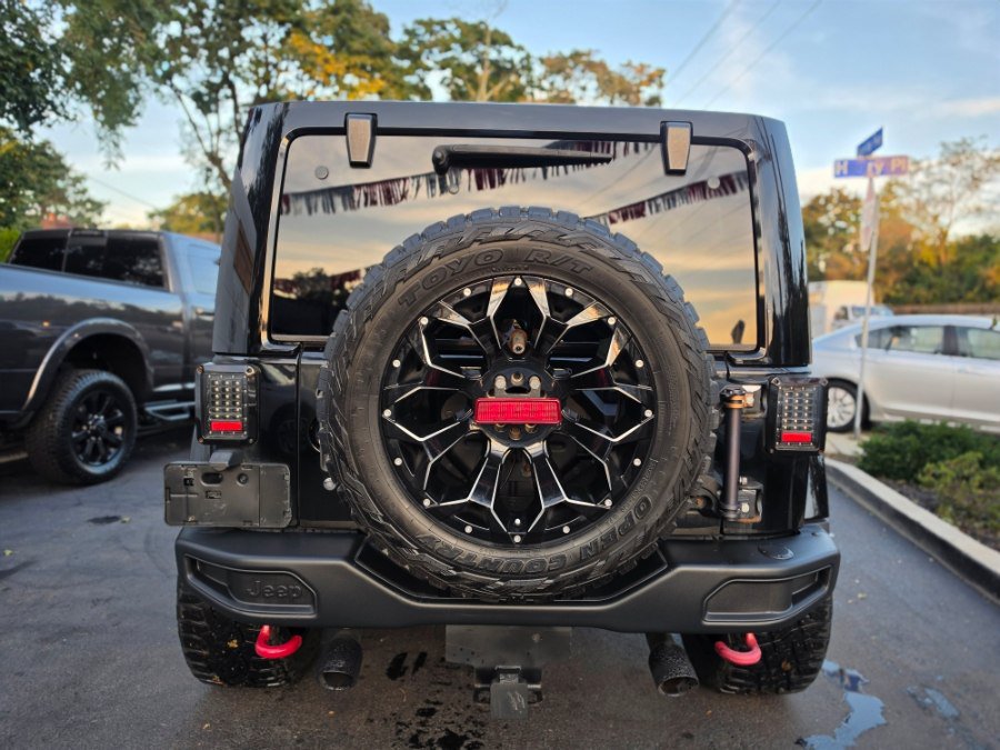 Used 2016 Jeep Wrangler Unlimited Rubicon AWD/4WD image 11
