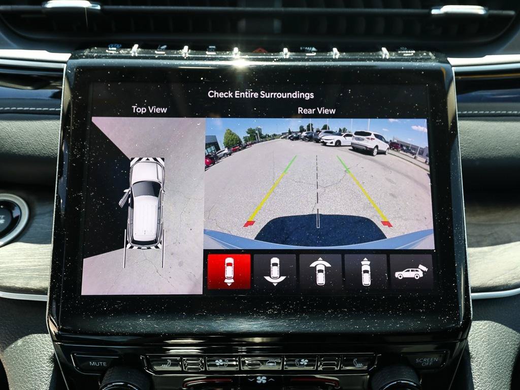Used 2023 Jeep Grand Cherokee 4WD 4xe w/ Luxury Tech Group II image 19