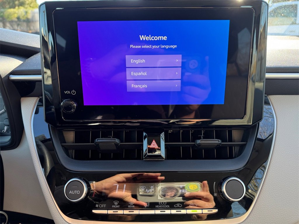 Used 2024 Toyota Corolla LE image 22