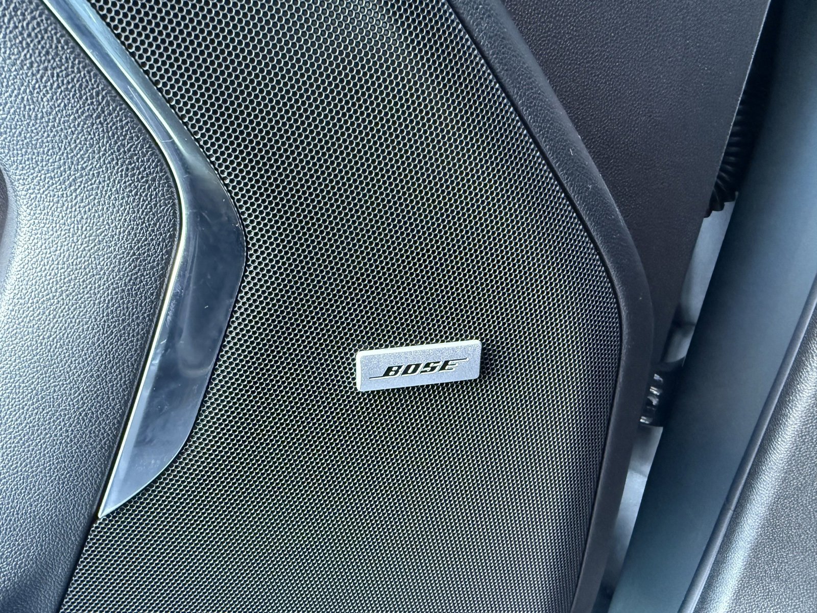 Used 2025 Chevrolet Suburban Z71 w/ Z71 Off-Road Package image 47