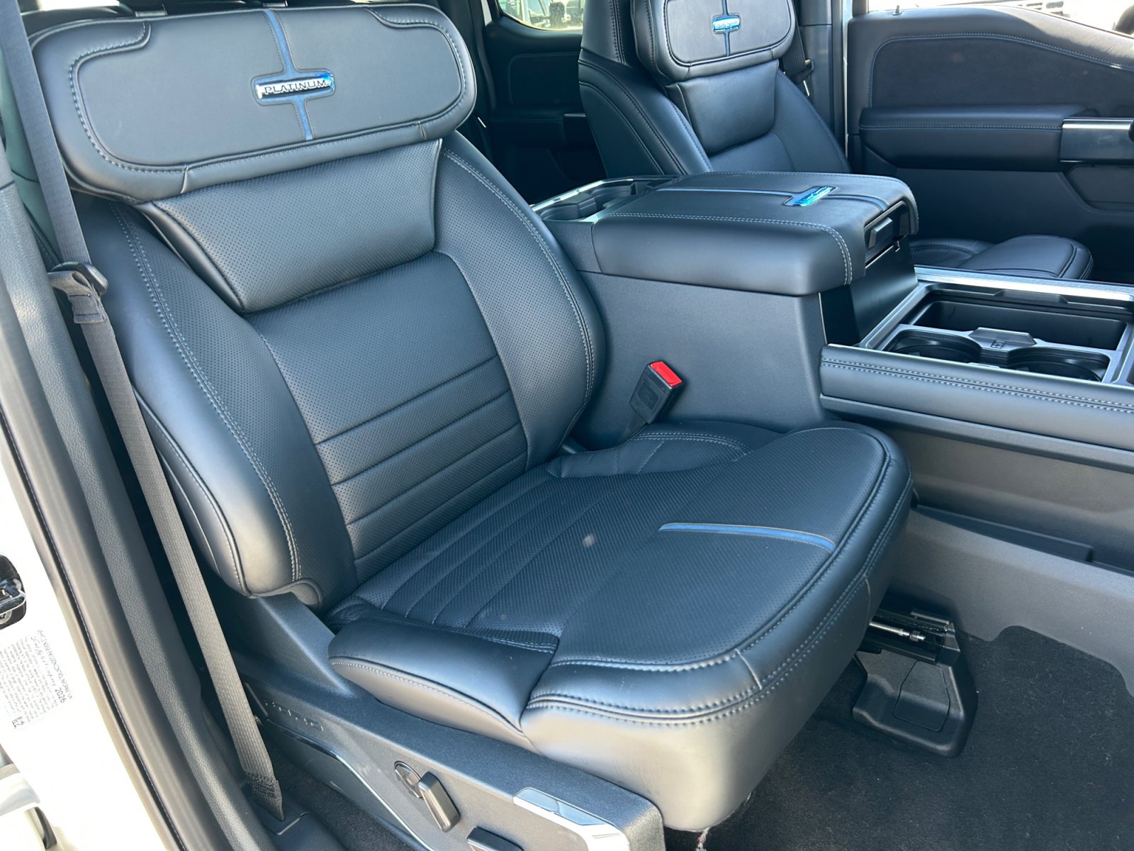 New 2026 Ford F250 Platinum AWD/4WD image 19