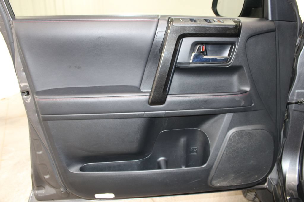 Used 2023 Toyota 4Runner TRD Off-Road Premium AWD/4WD image 18