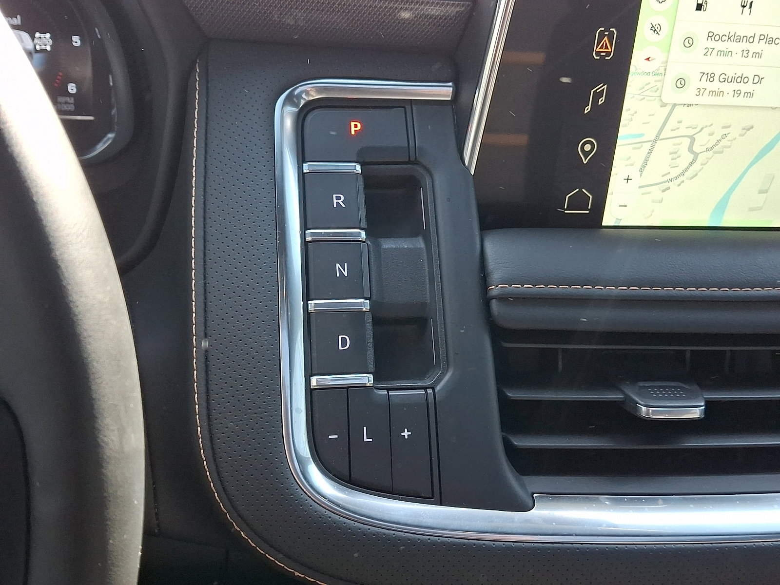 Used 2023 GMC Yukon AT4 image 14