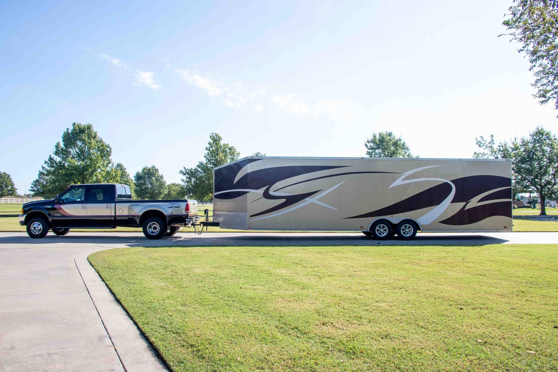 Used 2000 Ford F350 Lariat