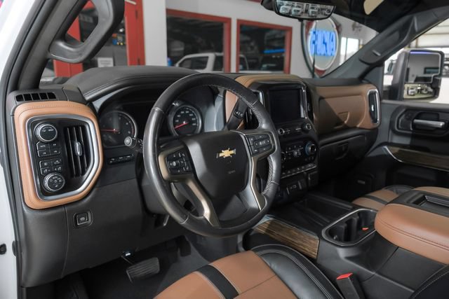Used 2022 Chevrolet Silverado 2500 High Country w/ Z71 Off-Road Package AWD/4WD image 5
