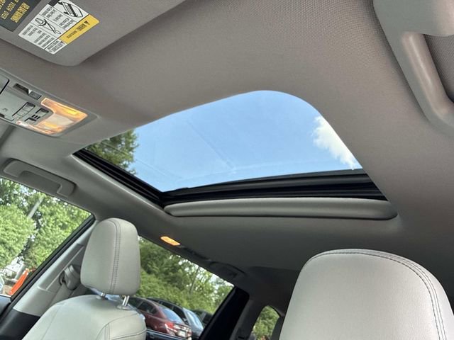 Used 2016 Toyota Highlander XLE AWD/4WD image 16