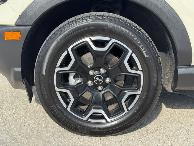 Certified 2025 Ford Bronco Sport Outer Banks w/ Outer Banks Tech Package+ image 13