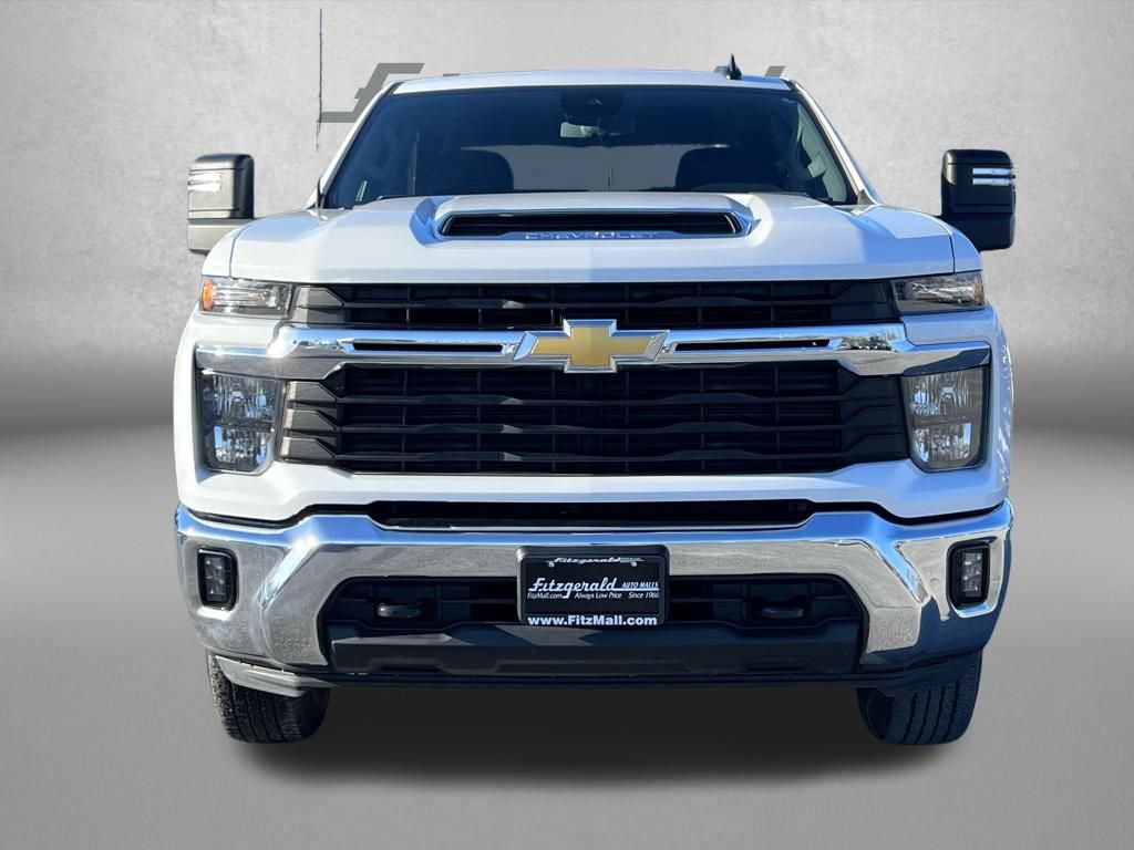 Used 2025 Chevrolet Silverado 2500 LT w/ Convenience Package AWD/4WD image 5
