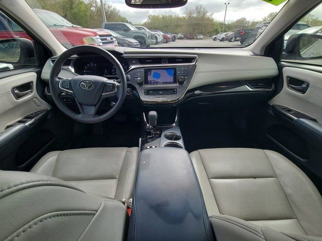 Used 2013 Toyota Avalon Limited image 2