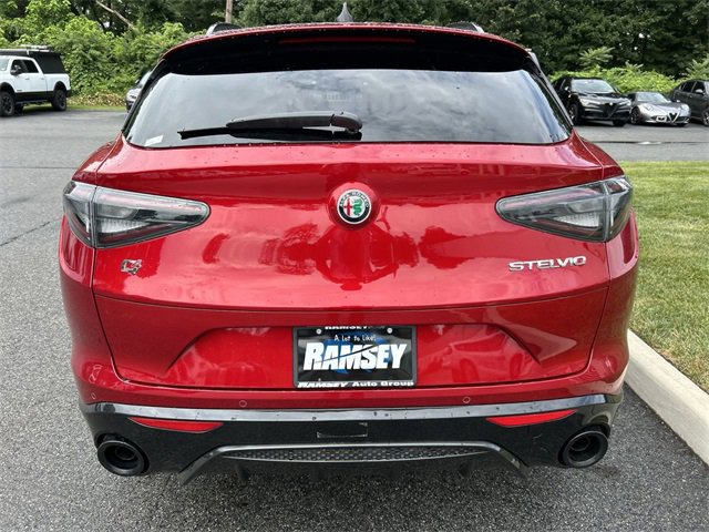 New 2025 Alfa Romeo Stelvio Sprint image 16
