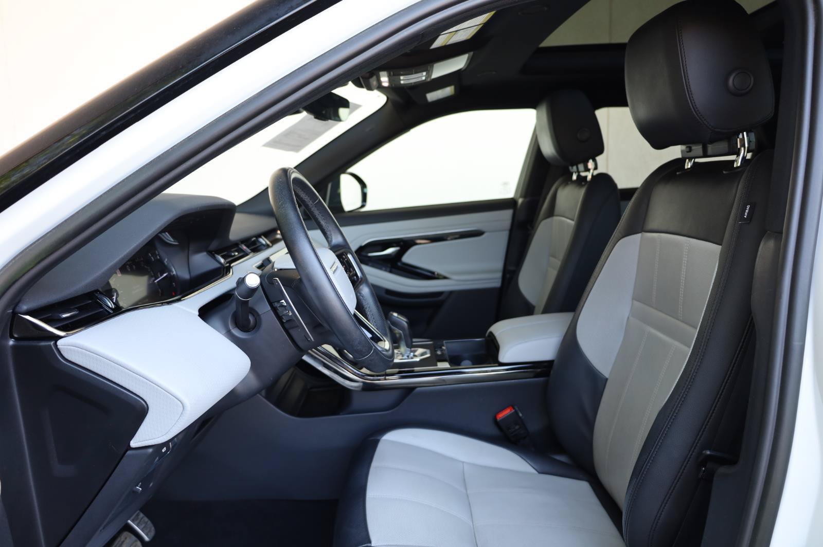 Used 2023 Land Rover Range Rover Evoque R-Dynamic S AWD/4WD image 18