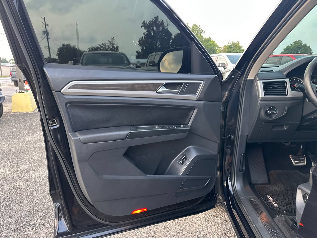 Used 2018 Volkswagen Atlas SEL AWD/4WD image 10